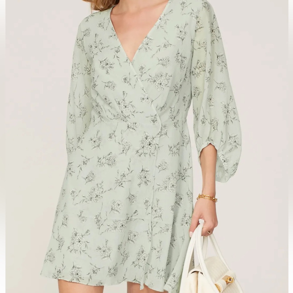 Club Monaco Pitched Sleeve Floral Mini Dress in Light Mint